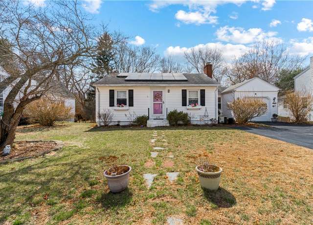 Property at 137 Kiwanee Rd, Warwick, RI 02888, 2 beds, 2 baths