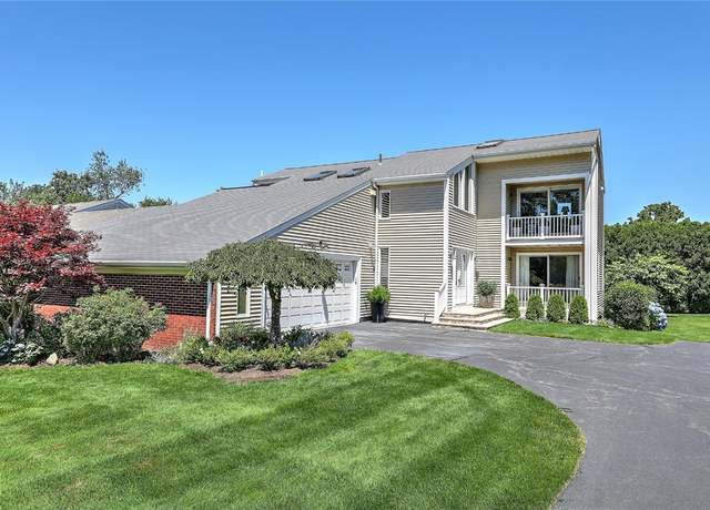 Property at 9 Hanley Farm Rd #9, Warren, RI 02885, 2 beds, 2.5 baths
