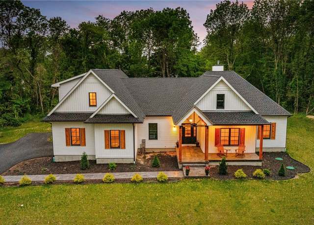 Property at 1332 South Rd, South Kingstown, RI 02879, 4 beds, 3.5 baths