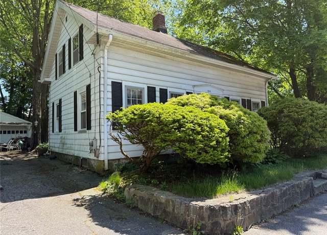 Property at 454 Fairview Ave, Coventry, RI 02816, 3 beds, 1.5 baths