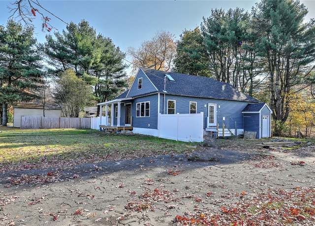 Property at 5 Colfall St, Seekonk, MA 02771, 3 beds, 1 bath