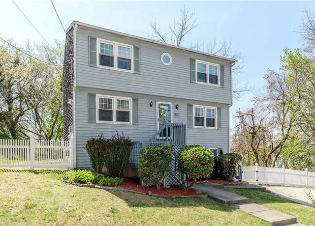 Property at 23 Oak Grove Blvd, North Providence, RI 02911, 3 beds, 2.5 baths