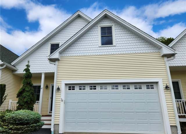 Property at 147 Southwinds Dr, South Kingstown, RI 02879, 2 beds, 2.5 baths