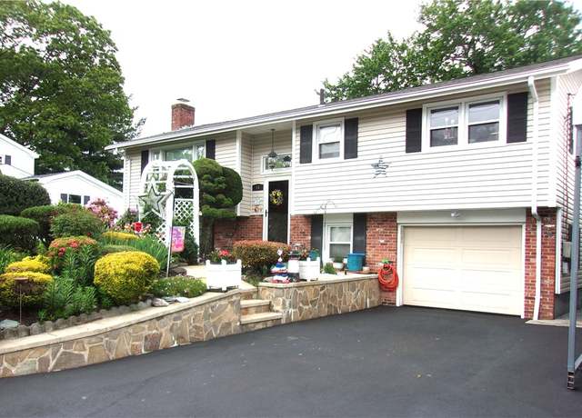 Property at 15 Ponderosa Dr, West Warwick, RI 02893, 4 beds, 1.5 baths