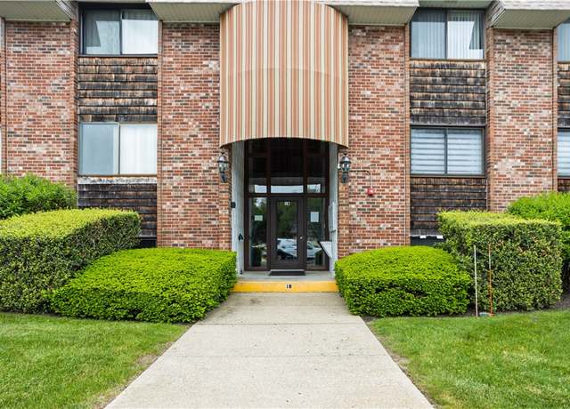 Property at 510 Child St Unit 105B, Warren, RI 02885, 2 beds, 1 bath
