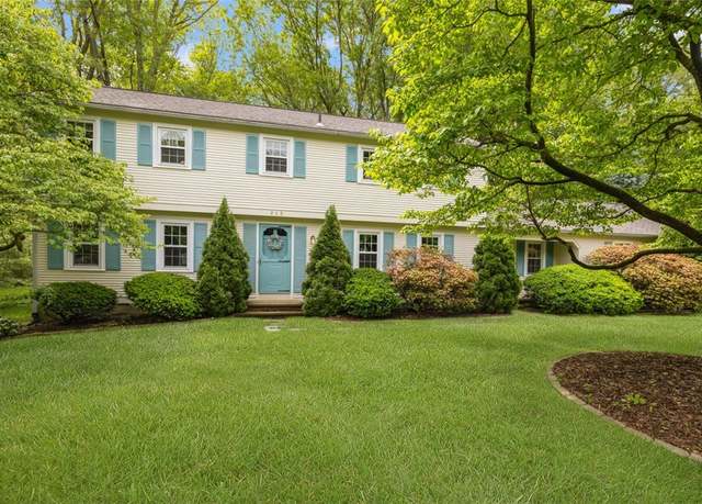 Property at 215 Stone Ridge Dr, East Greenwich, RI 02818, 4 beds, 2.5 baths