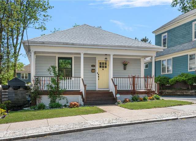 Property at 104 Lyman St, Pawtucket, RI 02860, 3 beds, 1 bath