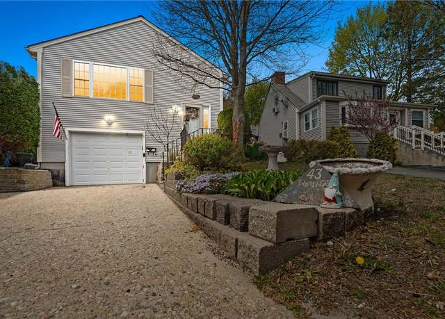 Property at 43 Royal Ave, Cranston, RI 02920, 2 beds, 1 bath