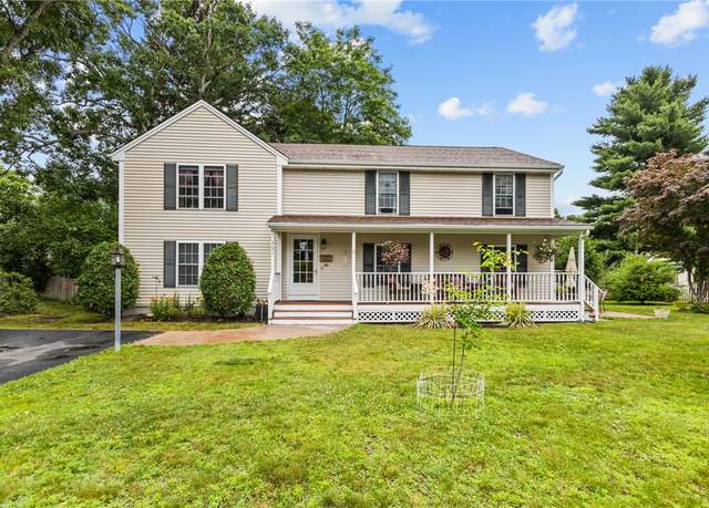 Property at 341 Columbia Ave, Warwick, RI 02888, 3 beds, 2 baths