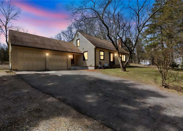 Property at 749 Commonwealth Ave, Warwick, RI 02886, 4 beds, 2.5 baths