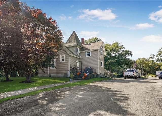 Property at 185 Stafford Rd, Tiverton, RI 02878, 5 beds, 2.5 baths