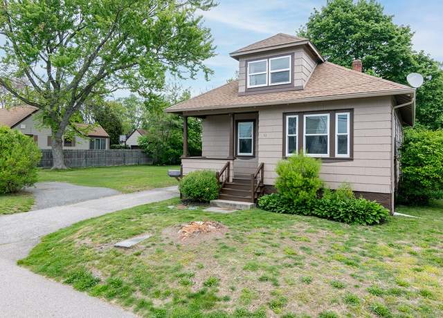 Property at 52 Chambly Ave, Warwick, RI 02888, 3 beds, 2 baths