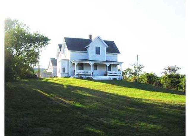 Property at 540 Off Center Rd, Block Island, RI 02807, 4 beds, 2 baths