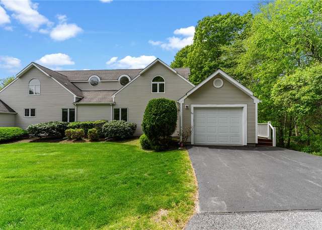 Property at 84 River Farms Dr #84, West Warwick, RI 02893, 2 beds, 2.5 baths