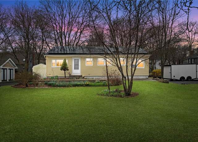 Property at 1737 Wampanoag Trl, Barrington, RI 02806, 3 beds, 1.5 baths