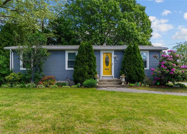 Property at 35 Sachem Rd, East Providence, RI 02915, 3 beds, 1 bath