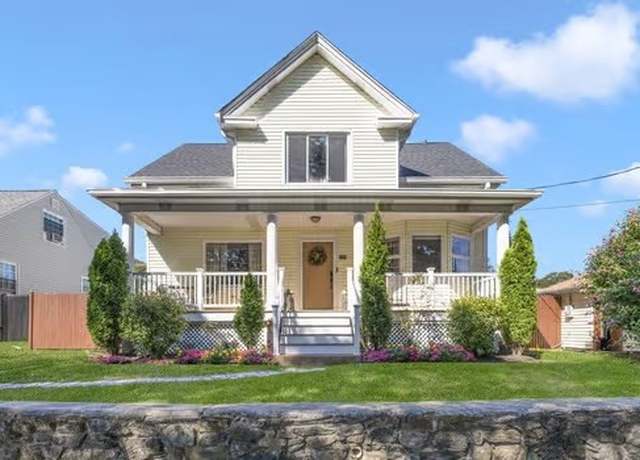 Property at 10 Long St, Johnston, RI 02919, 3 beds, 2 baths