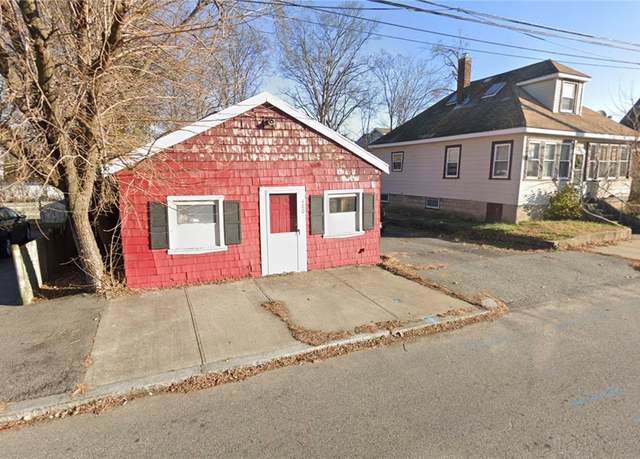 Property at 400 404 Juniper St, East Providence, RI 02914, 4 beds, 1 bath