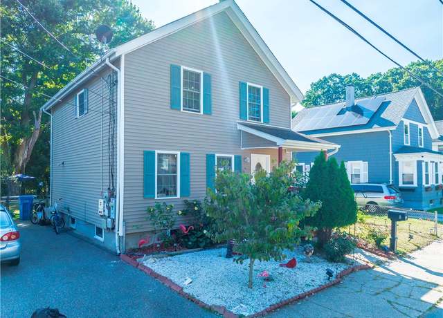 Property at 8 Arnold Ave, Lincoln, RI 02865, 3 beds, 1.5 baths
