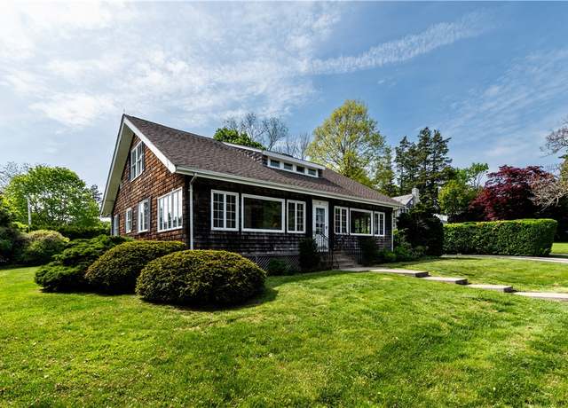 Property at 43 Standish Rd, Jamestown, RI 02835, 3 beds, 2 baths