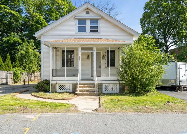 Property at 103 Henrietta St, Providence, RI 02904, 3 beds, 2 baths