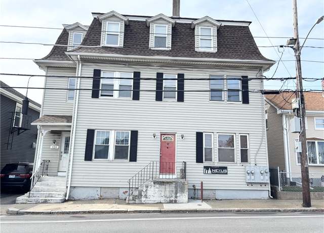 Property at 424 High St, Cumberland, RI 02864, 9 beds, 4 baths