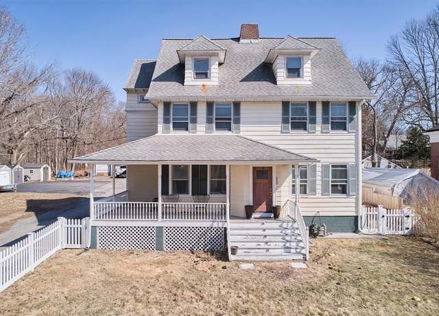 Property at 530 Fall River Ave, Seekonk, MA 02771, 4 beds, 3 baths