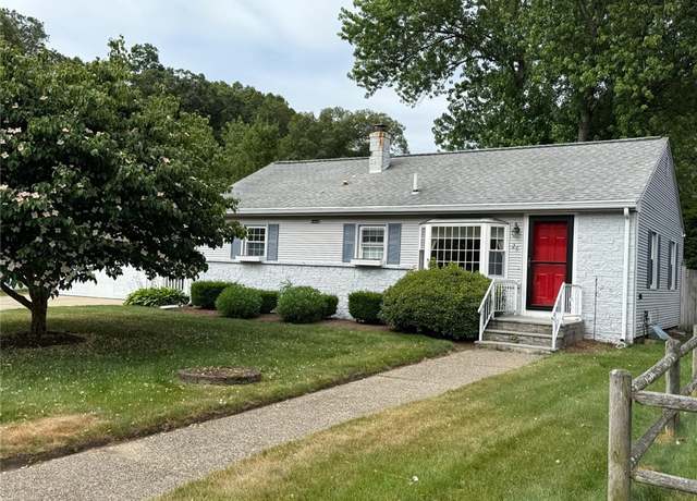 Property at 26 Flora Ave, Woonsocket, RI 02895, 3 beds, 1 bath