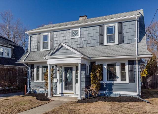 Property at 41 Hartford Pl, Warwick, RI 02888, 3 beds, 2 baths