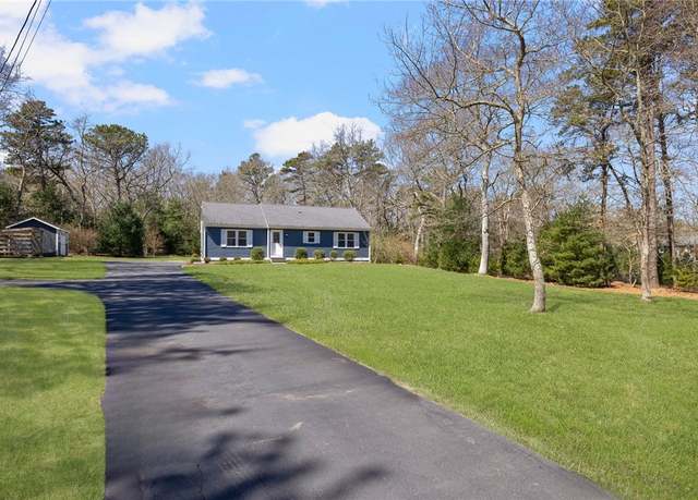Property at 644 Shannock Rd, South Kingstown, RI 02879, 3 beds, 2 baths