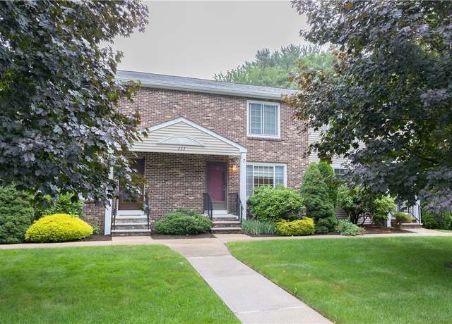 Property at 111 Smith Ave #7, Smithfield, RI 02828, 2 beds, 1.5 baths