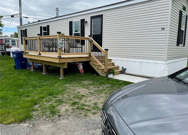 Property at 16 First St, Portsmouth, RI 02871, 2 beds, 1 bath