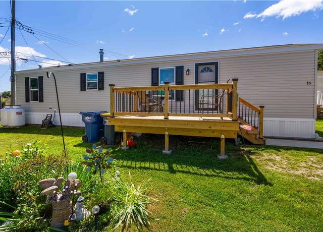 Property at 16 First St, Portsmouth, RI 02871, 2 beds, 1 bath