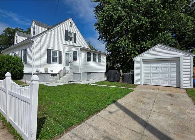 Property at 61 Terrace Ave, Pawtucket, RI 02860, 4 beds, 2.5 baths
