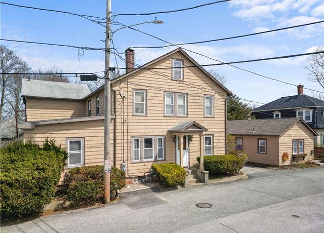 Property at 32 36 Union St, East Greenwich, RI 02818, 6 beds, 3 baths