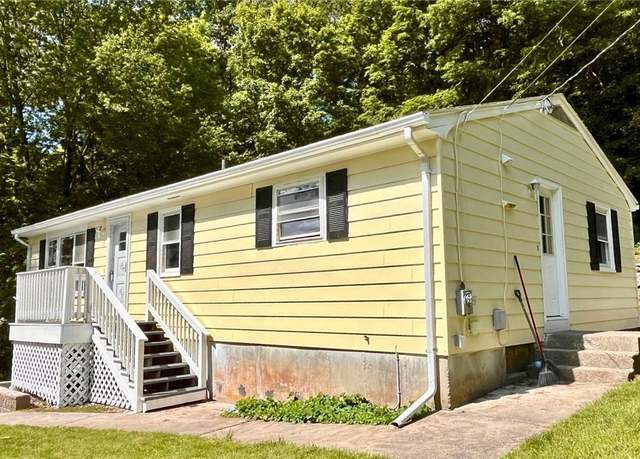 Property at 106 Leigh Rd, Cumberland, RI 02864, 3 beds, 1.5 baths
