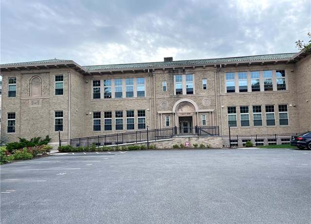 Property at 7 Mount Hope Ave #201, Providence, RI 02906, 2 beds, 1 bath