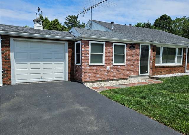 Property at 461 River Rd, Lincoln, RI 02865, 2 beds, 1 bath