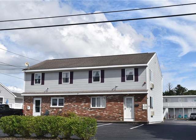 Property at 53 Winnapaug Rd Unit B, Westerly, RI 02891, 3 beds, 1 bath