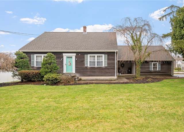 Property at 2460 Mendon Rd, Cumberland, RI 02864, 3 beds, 2.5 baths