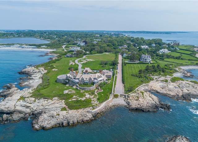 Property at 57 Ledge Rd #2, Newport, RI 02840, 2 beds, 2 baths