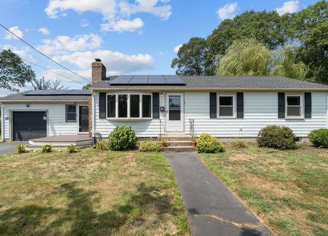 Property at 185 Brentwood Ave, Warwick, RI 02886, 3 beds, 1.5 baths