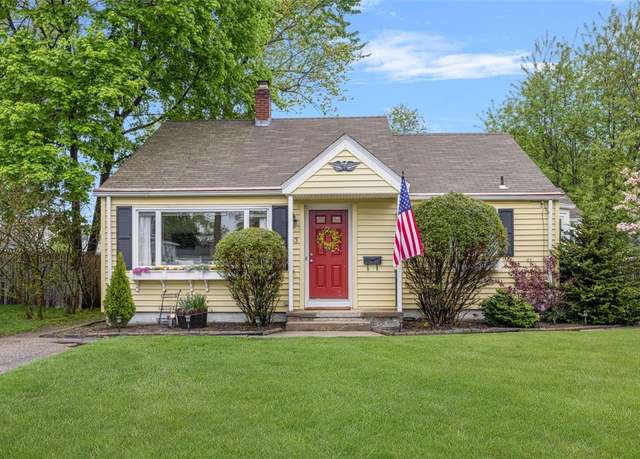 Property at 83 Myrtle Ave, Warwick, RI 02886, 2 beds, 1 bath