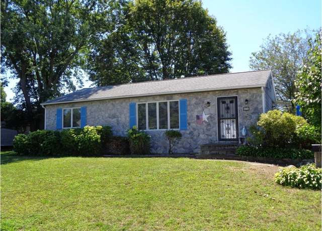 Property at 85 Canario Dr, Warren, RI 02885, 2 beds, 1 bath