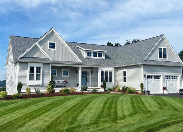 Property at 3 Equestrian Ln, Cranston, RI 02921, 3 beds, 2 baths