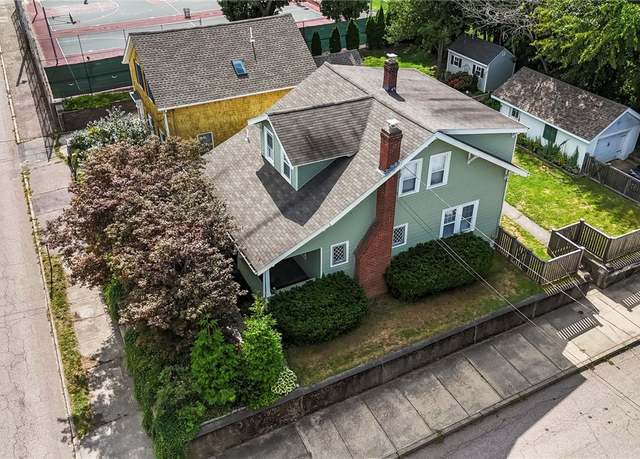 Property at 47 Cliff St, East Greenwich, RI 02818, 3 beds, 1.5 baths
