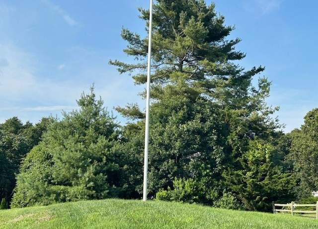 Property at 18 No Bottom Ridge Rdg, Westerly, RI 02891