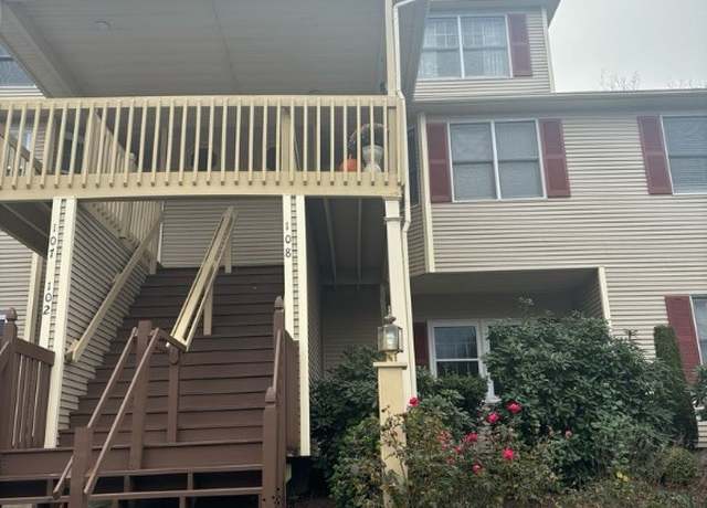 Property at 108 Scenic Dr, West Warwick, RI 02893, 2 beds, 1.5 baths