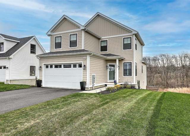 Property at 305 Freedom Trail Dr, Portsmouth, RI 02871, 3 beds, 3.5 baths