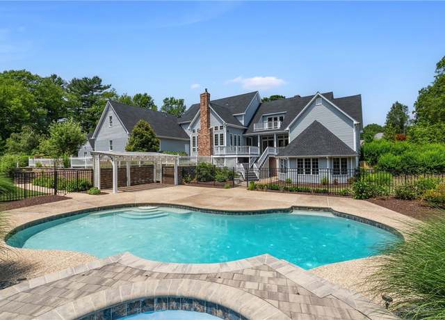 Property at 38 Miss Fry Dr, East Greenwich, RI 02818, 5 beds, 6 baths